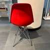 Vitra Eames Plastic Chairs (set van 3 ) - Details