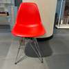 Vitra Eames Plastic Chairs (set van 3 ) - Details
