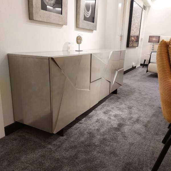 Dallagnese Concrete dressoir - Showroom