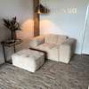 Arctic Living Samuel loveseat met poef - Vooraanzicht