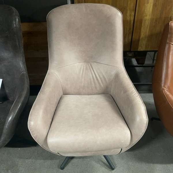 RT Design Antonio fauteuil - Showroom