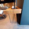 Flexform Any Day sidetable - Zijaanzicht rechts