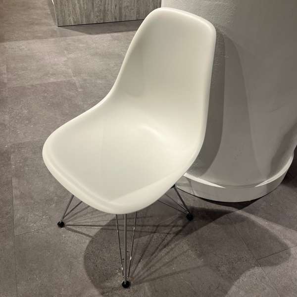 Vitra Eames DSR eetkamerstoel (set van 4) - Showroom