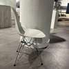 Vitra Eames DSR eetkamerstoel (set van 4) - Details