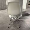 Vitra Eames DSR eetkamerstoel (set van 4) - Details
