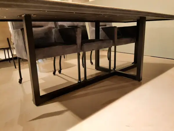 In.House Taranto eettafel - 240x100 - Materiaal