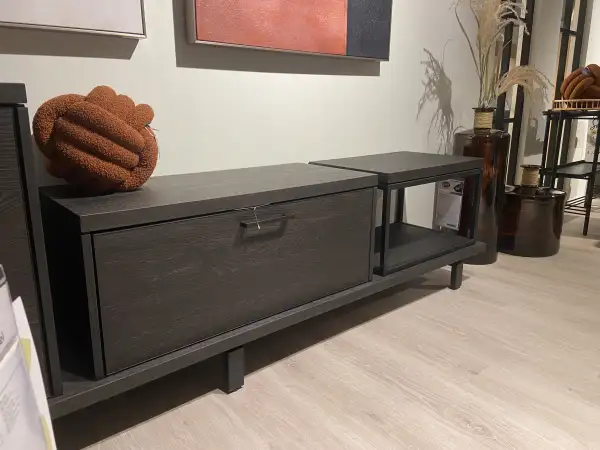 Henders en Hazel Ridge wandkast - Materiaal