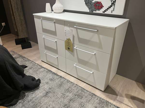 Nolte Kommode laden kledingkast - Materiaal