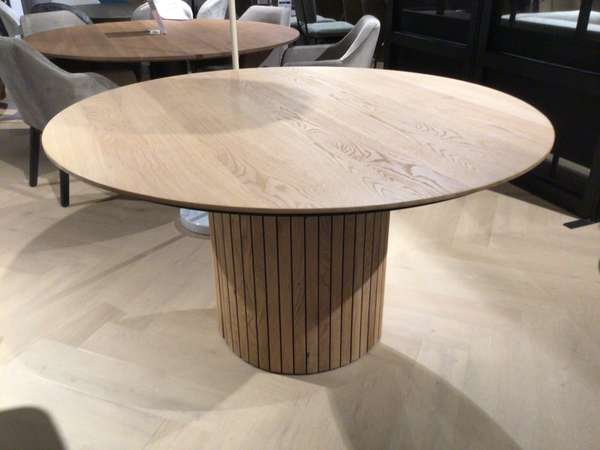 Henders en Hazel Pavie eettafel - Ø140 - Materiaal