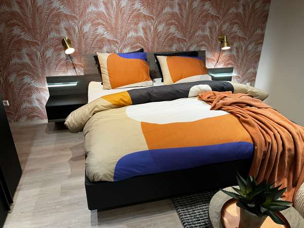 Nolte Sonyo  bed - 180x200 met kledingskast en commode - Materiaal