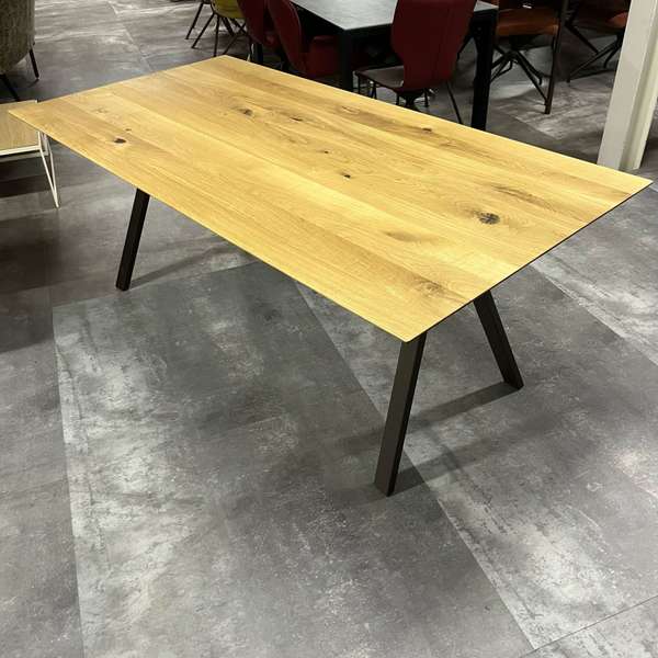 bert plantagie Remo eettafel - 220x100 - Materiaal
