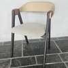 Moroso Mathilda eetkamerstoel (set van 4) - Zijaanzicht rechts