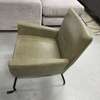 RT Design Caen fauteuil - Zijaanzicht rechts