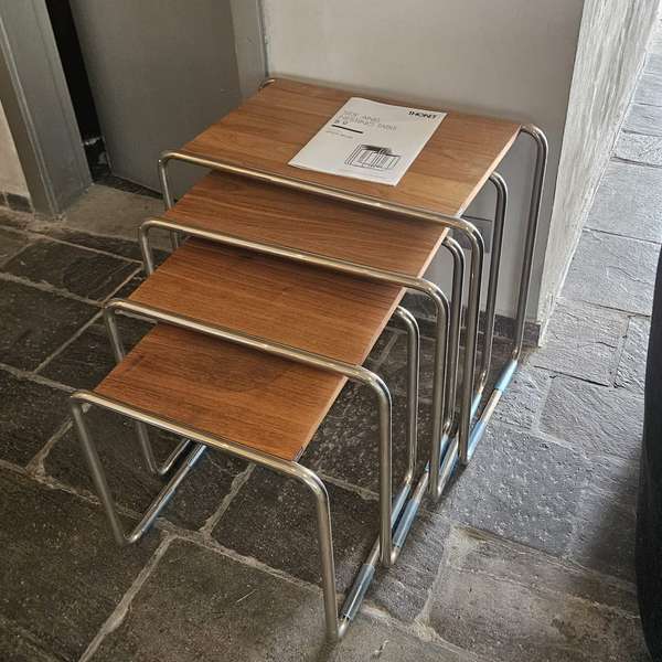 Thonet B9 bijzettafel (set van 4) - Showroom