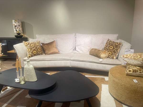 Henders & Hazel Ronde Marseille 4-zitsbank - Materiaal