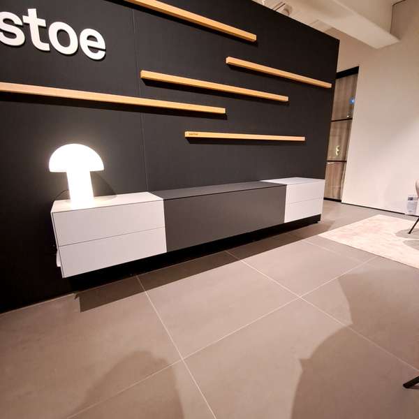 Piure Edit dressoir - Showroom