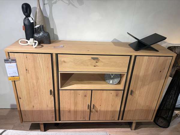 Henders & Hazel Shimanto dressoir - Materiaal