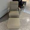 Leolux Scylla fauteuil met poef - Boven aanzicht