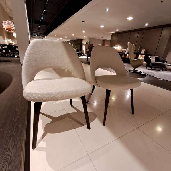 Knoll International Conference eetkamerstoel - Showroom