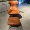 Leolux Caruzzo Plus fauteuil met Fine poef - Boven aanzicht