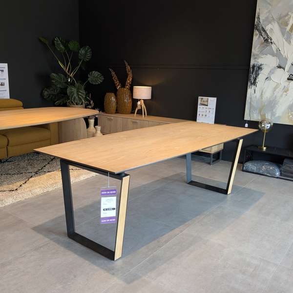 XOOON Darwin eettafel - 240x100 - Showroom