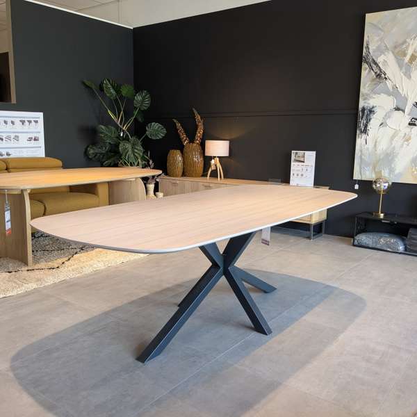 Nouvion Bamboe eettafel - 240x105 - Showroom