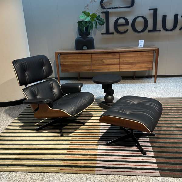 Vitra Lounge Chair relaxfauteuil met poef - Showroom