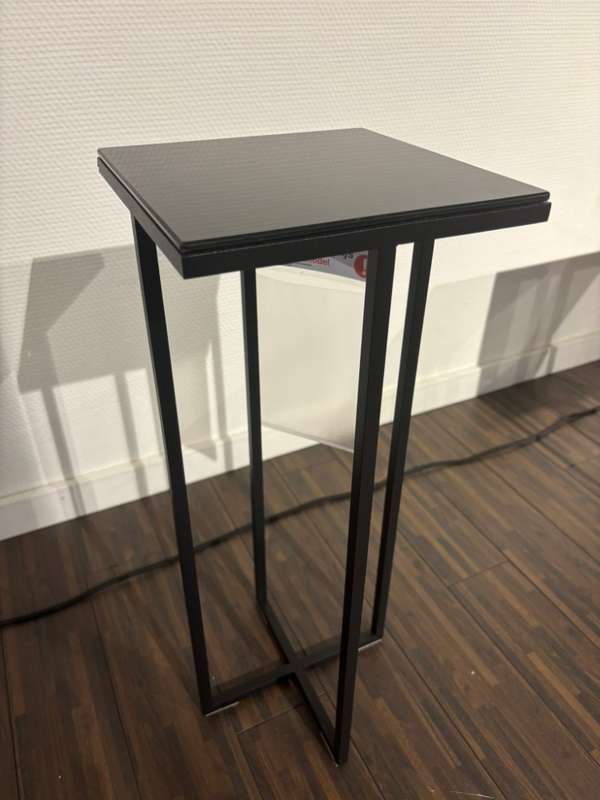Topform Batu bijzettafel - Materiaal