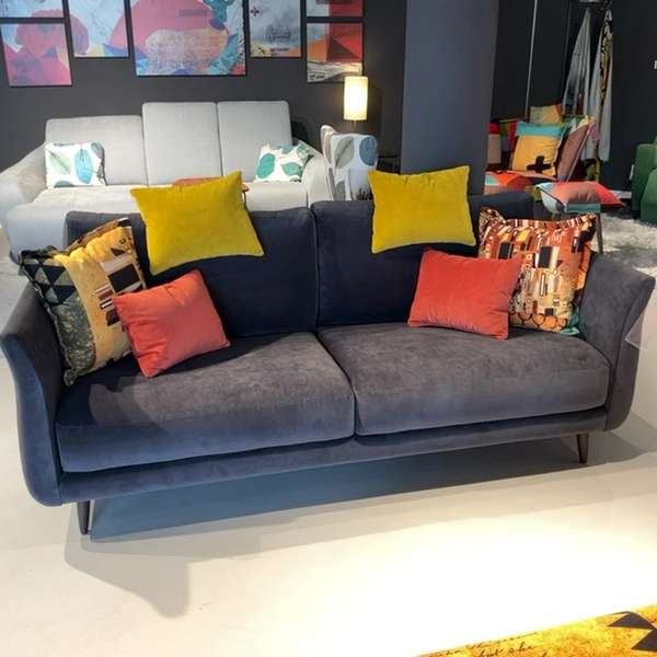 Fama Helsinki 3-zitsbank - Showroom