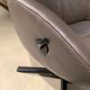 Conform Globe relaxfauteuil + poef - Details