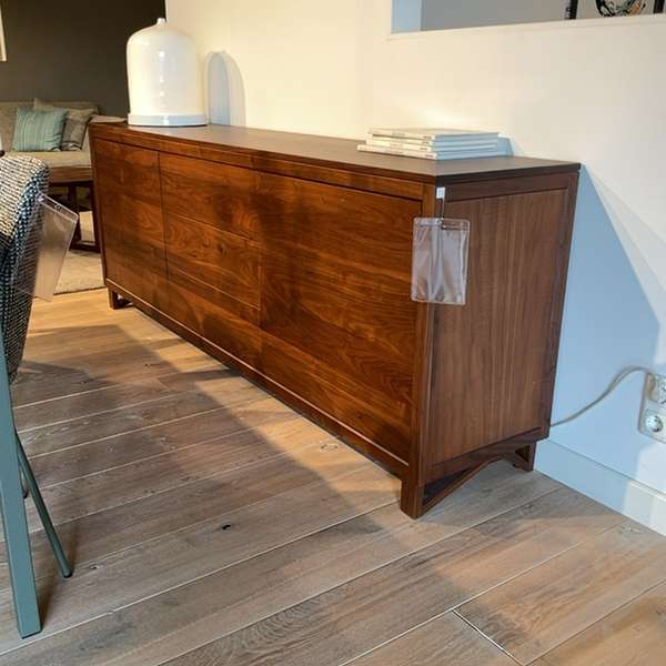 Lotus Venuz dressoir - Showroom