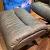 Stressless Toyko relaxfauteuil met poef - Details