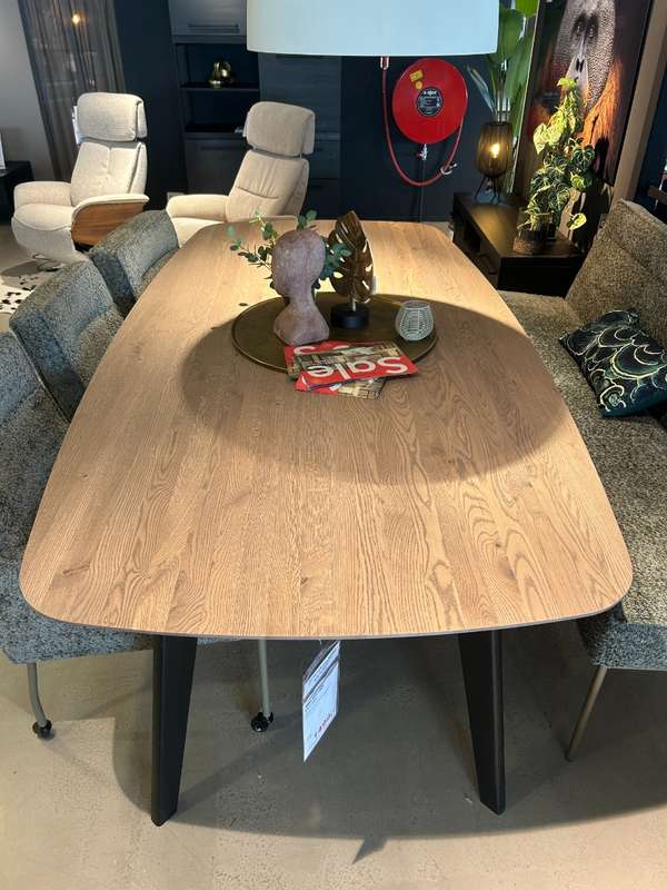 In.House Selectio Cinnamon eettafel - 240x110 - Showroom