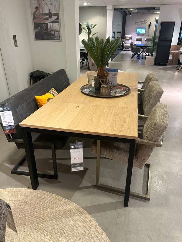 In.House Altari eettafel -190x100 uitschuifbaar - Materiaal