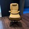 Stressless Rome relaxfauteuil met hocker - Zijaanzicht links