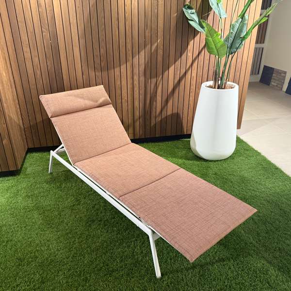 Tribu Branch ligbed  - Showroom