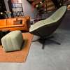 Label Hidde Soft fauteuil met Cocoon poef - Zijaanzicht rechts