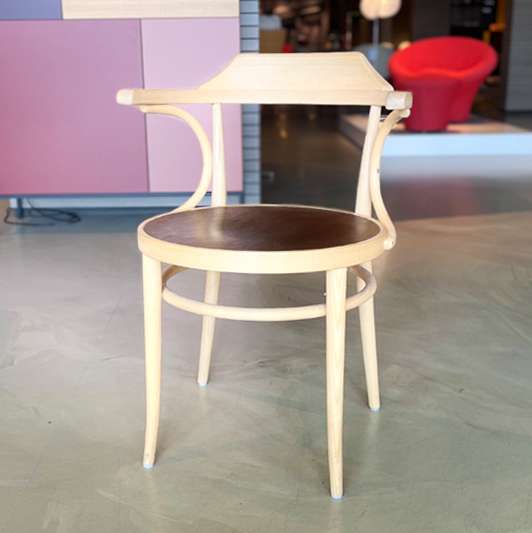 Thonet 233 P eetkamerstoel - Showroom