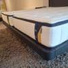 Auping Noa bed - 200x210 met nachtkastje - Zijaanzicht rechts