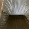 Jess Design Beal fauteuil met hocker - Achter aanzicht