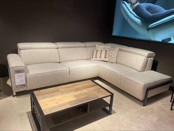 Henders & Hazel Busan hoekbank - Showroom