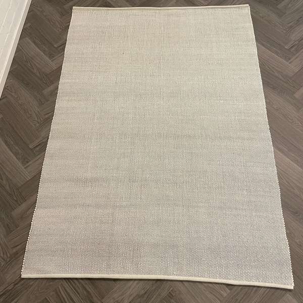 Brinker Carpets White Black Warp vloerkleed - 160x230 - Materiaal