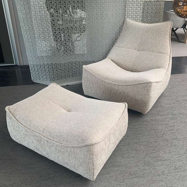 Montis Florence relaxfauteuil met poef - Showroom