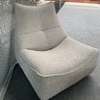 Montis Florence relaxfauteuil met poef - Zijaanzicht rechts