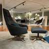Montis Puk fauteuil met poef - Materiaal