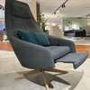 Montis Puk fauteuil met poef - Materiaal