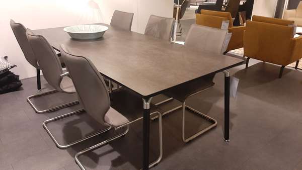 Bree's New World Shape eettafel - 220x100
