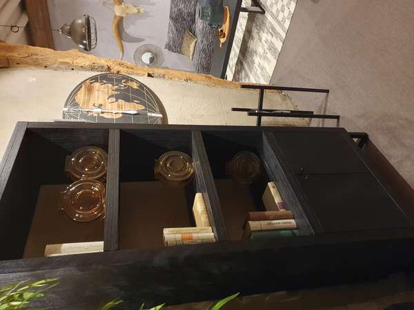 Dtp.Home Interiors Night boekenkast - Materiaal