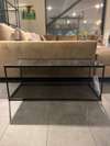 Zuiver Glazed Black bijzettafel - Materiaal