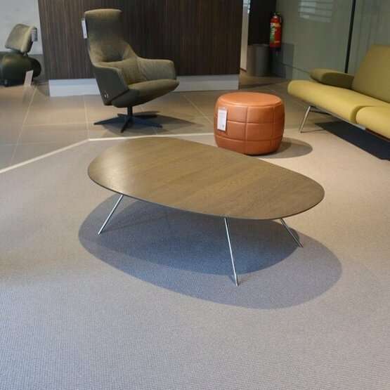 Leolux Liliom XL salontafel - Materiaal